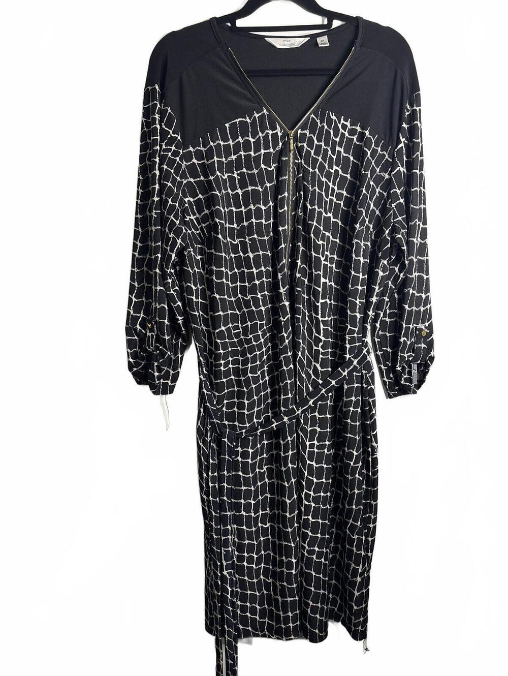 Mlle Gabrielle 2X Stretch Midi Dress